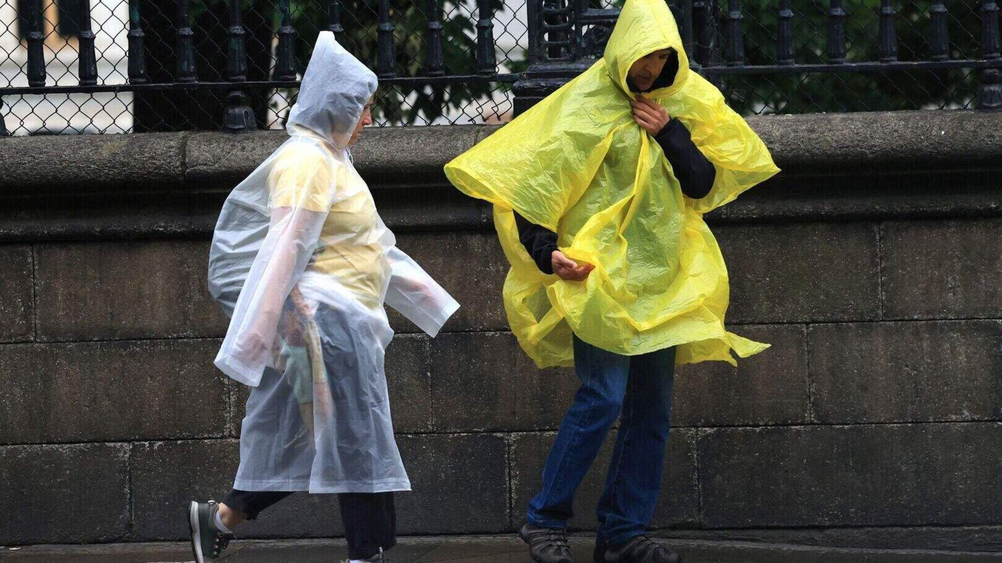 Rainy spell to extend into next weekend as Met Éireann forecasts ‘unsettled’ days ahead